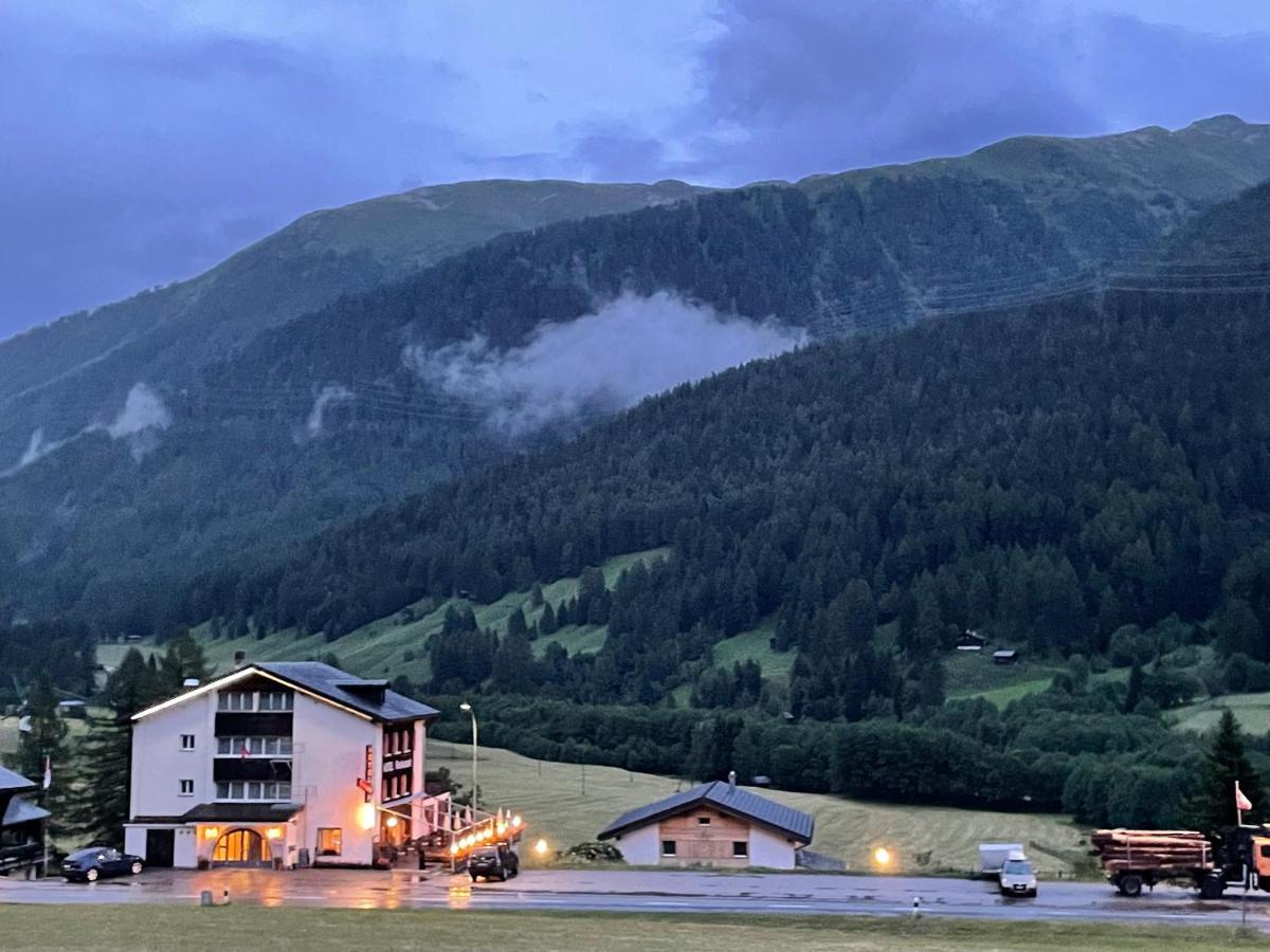 Hotel Restaurant Gommerhof Reckingen Екстериор снимка