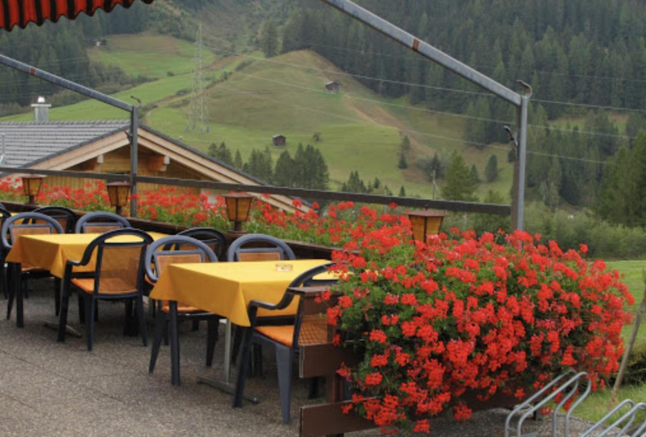 Hotel Restaurant Gommerhof Reckingen Екстериор снимка
