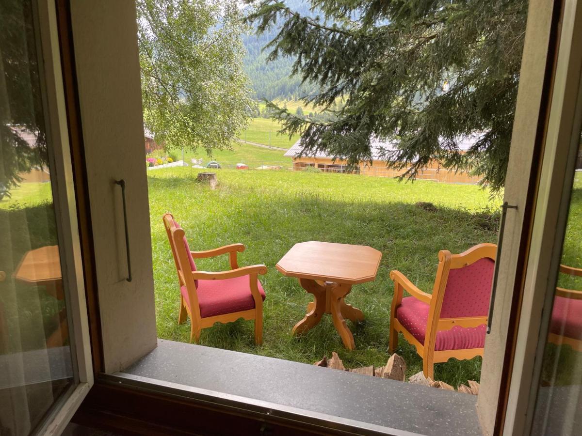 Hotel Restaurant Gommerhof Reckingen Екстериор снимка
