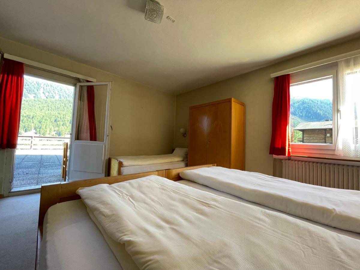 Hotel Restaurant Gommerhof Reckingen Стая снимка