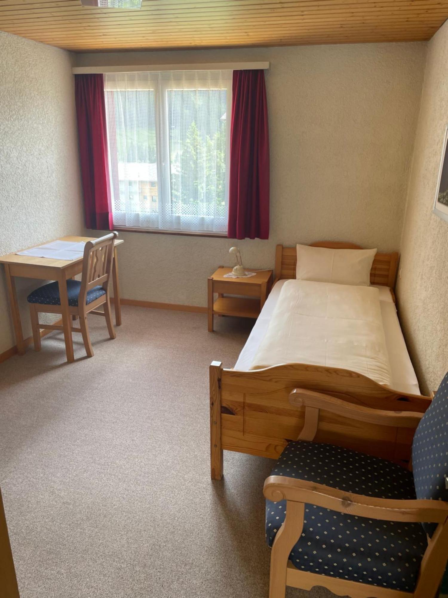 Hotel Restaurant Gommerhof Reckingen Стая снимка