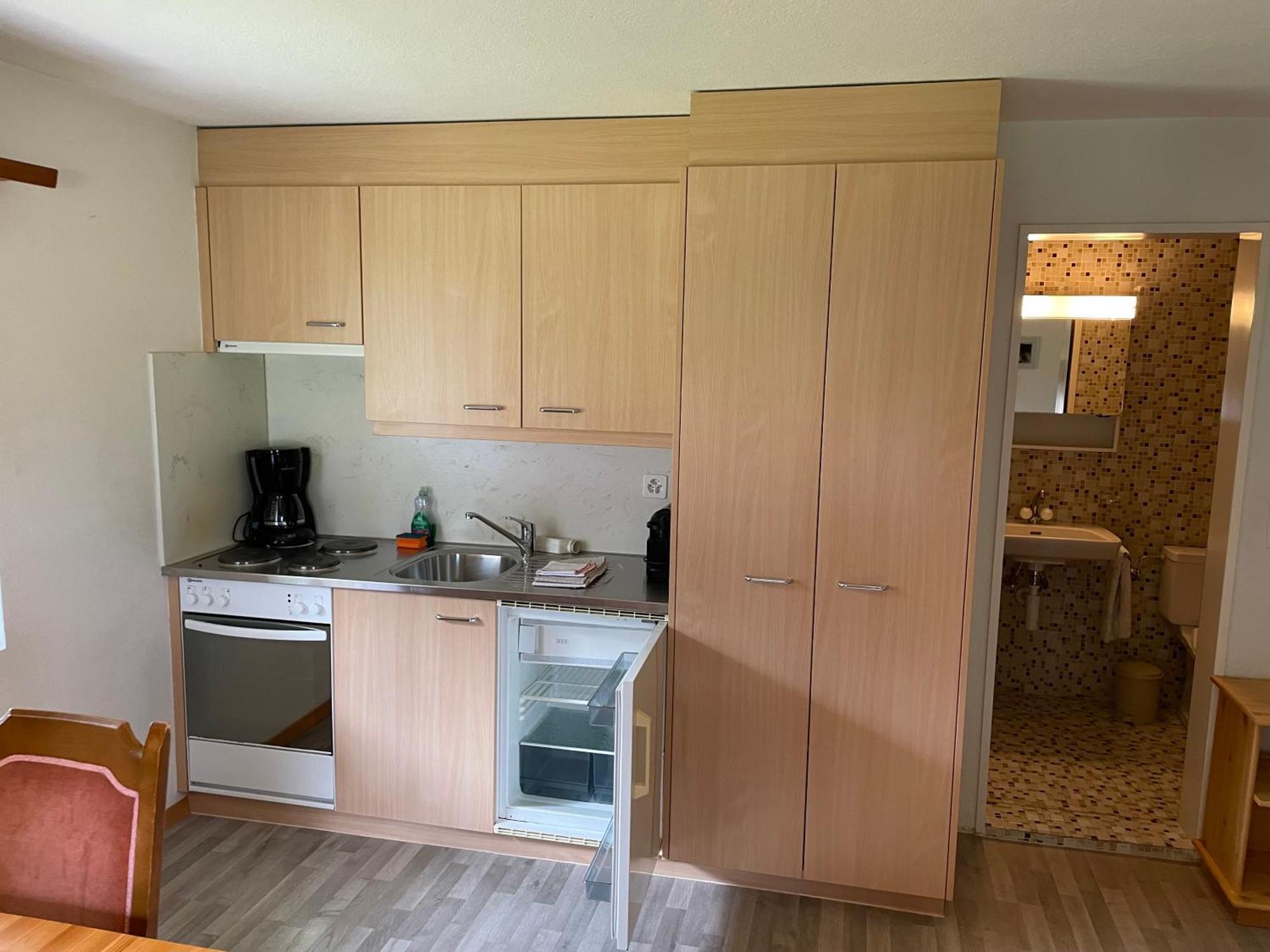 Hotel Restaurant Gommerhof Reckingen Стая снимка
