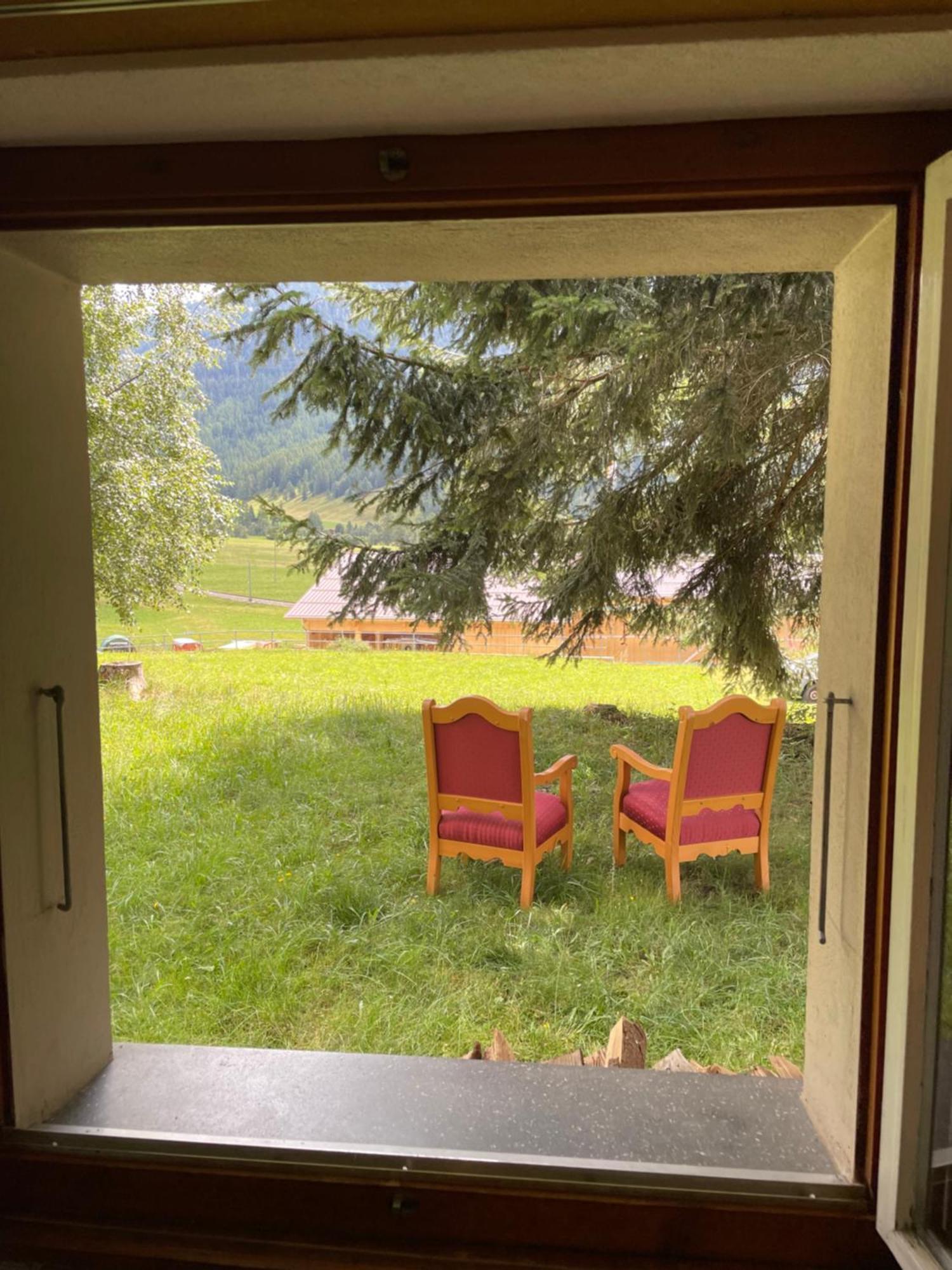 Hotel Restaurant Gommerhof Reckingen Стая снимка